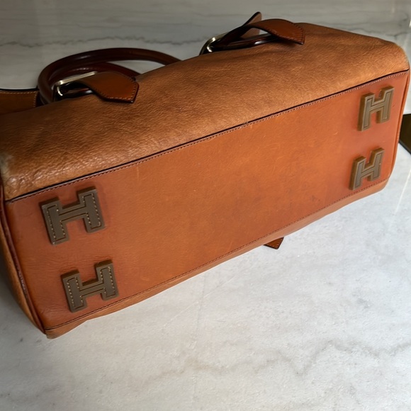 Hunter Kelso Leather Bag - Picture 6 of 13